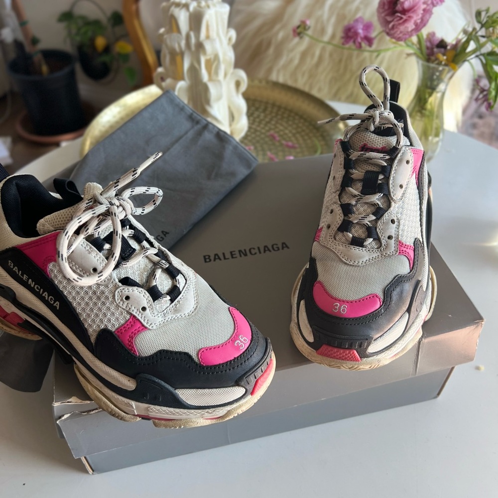 BALENCIAGA TRIPLE S sneakers size 36